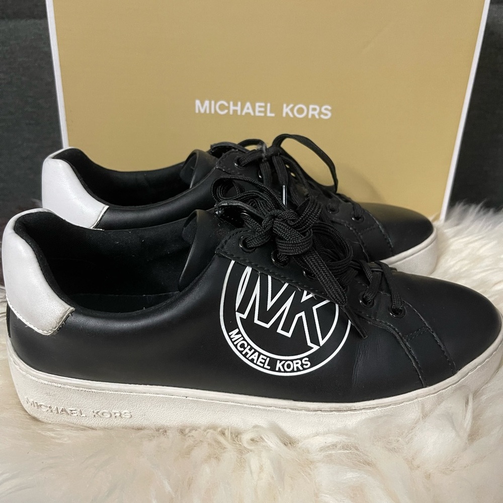 Micheal Kors Sneakers